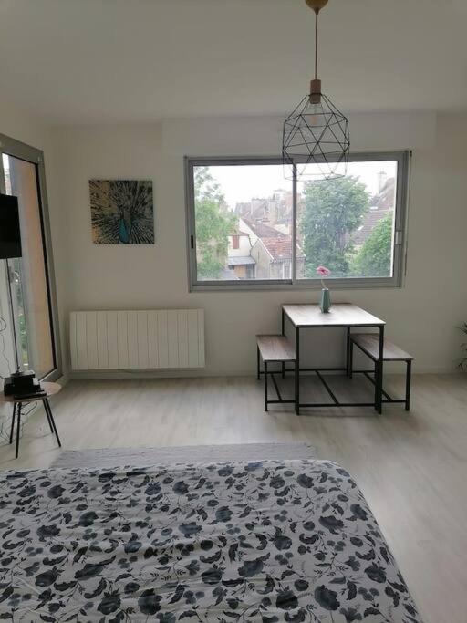 Le Tivoli - Balcon Vue Jardin